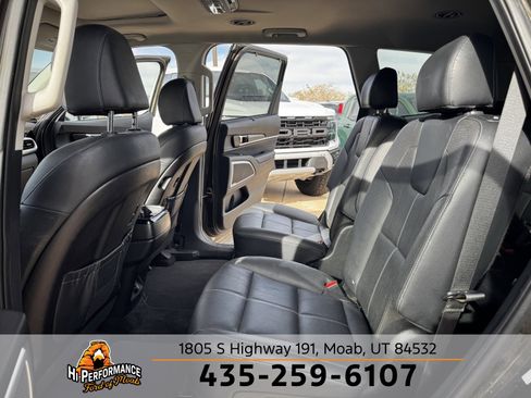 Used 2022 Kia Telluride EX w/ EX Premium Package image 45