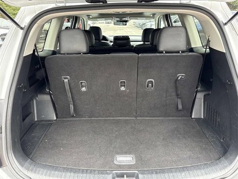 Used 2020 Kia Telluride S w/ S 8 Passenger Seating Package image 13