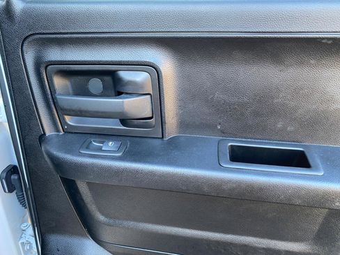 Used 2016 RAM 1500 Express image 34
