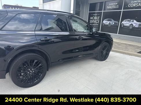 Used 2023 Lincoln Corsair Reserve w/ Equipment Group 201A AWD/4WD image 8