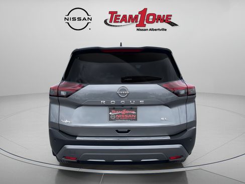 Used 2023 Nissan Rogue SL w/ SL Premium Package FWD image 7