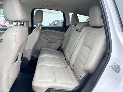 Used 2017 Ford Escape Titanium image 22