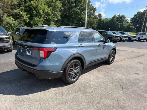 New 2026 Ford Explorer ST-Line w/ ST-Line Street Pack RWD image 3