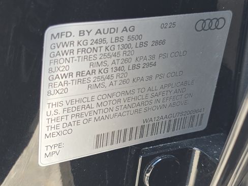 Used 2025 Audi Q5 Premium Plus w/ Premium Plus AWD/4WD image 35