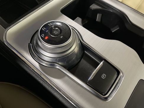 Used 2022 Ford Edge SEL w/ Convenience Package image 27