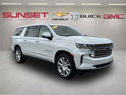 Certified 2023 Chevrolet Suburban High Country w/ Premium Package 2