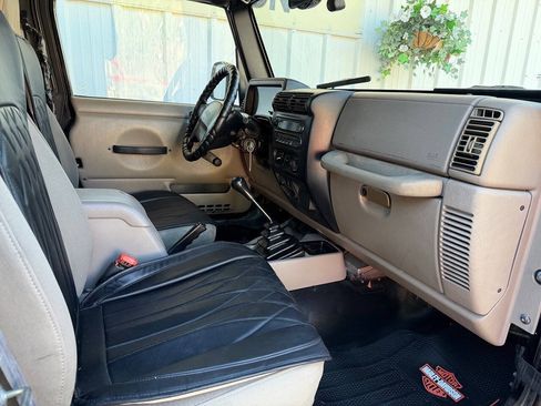 Used 2003 Jeep Wrangler Sahara AWD/4WD image 19