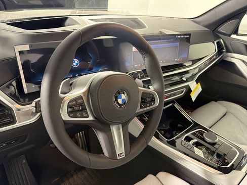 New 2026 BMW X5 xDrive40i w/ M Sport Package AWD/4WD image 14