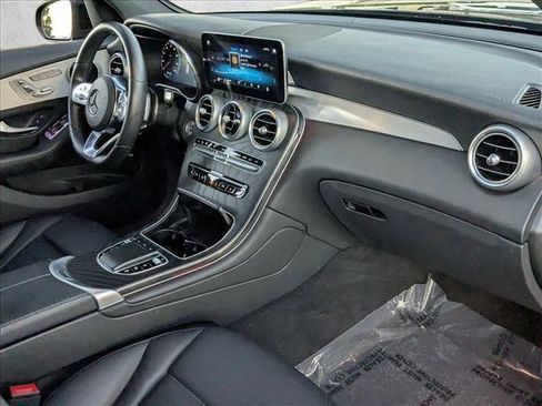 Used 2022 Mercedes-Benz GLC 300 4MATIC image 21