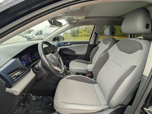 Used 2023 Volkswagen Taos SE image 10