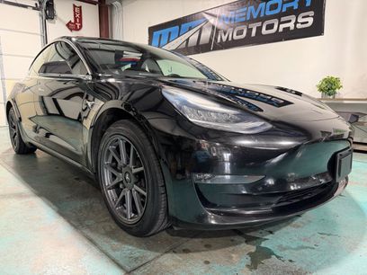 Used 2019 Tesla Model 3 Mid Range