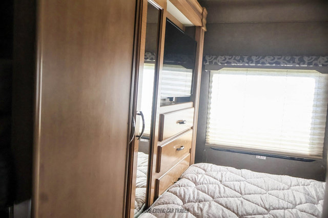 Used 2017 Ford E-450 and Econoline 450 Super Duty w/ Motorhome Prep Package RWD image 44