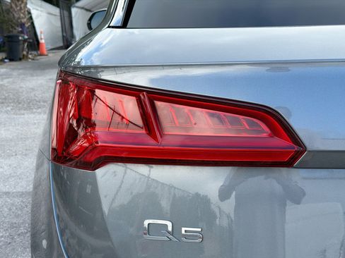 Used 2020 Audi Q5 2.0T Premium Plus AWD/4WD image 10