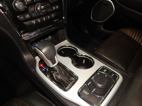 Used 2021 Jeep Grand Cherokee SRT image 25