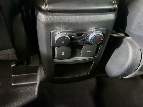 Used 2020 Ford Explorer XLT w/ Equipment Group 202A image 30