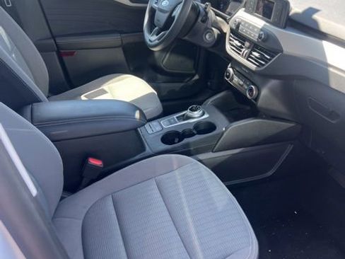 Used 2022 Ford Escape S FWD image 5