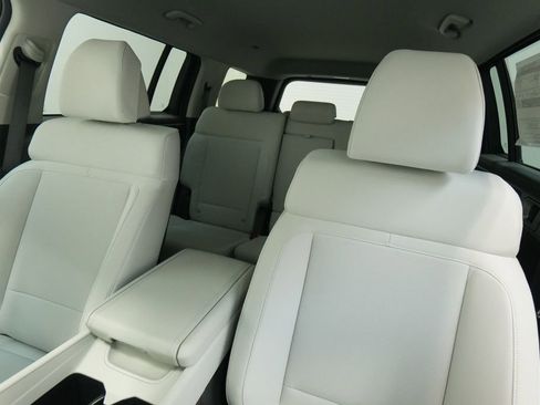 New 2026 Hyundai Santa Fe SE image 15