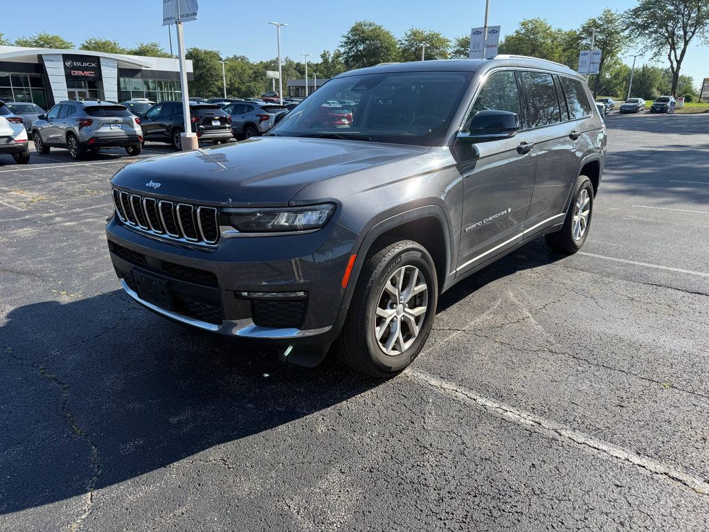 Used 2023 Jeep Grand Cherokee L Limited AWD/4WD image 1