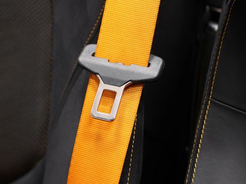 Used 2019 McLaren 570S Spider RWD image 18
