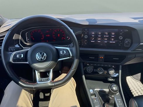 Used 2019 Volkswagen Jetta GLI Autobahn FWD image 11
