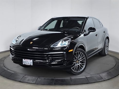 Used 2021 Porsche Cayenne image 1