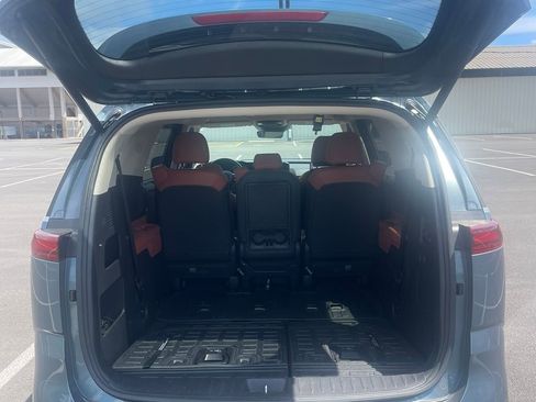 Used 2024 Kia Carnival SX FWD image 8
