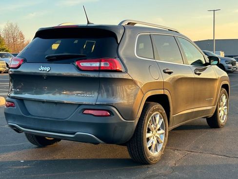 Used 2015 Jeep Cherokee Limited image 7