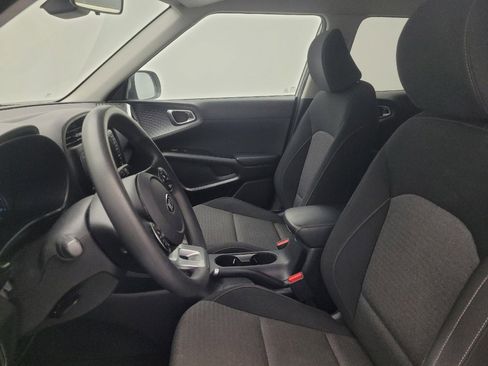 Used 2021 Kia Soul S image 17