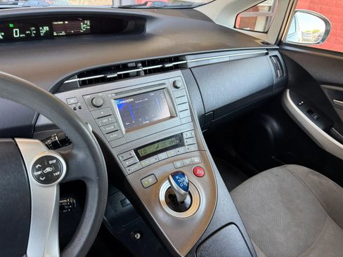 Used 2015 Toyota Prius Two FWD image 31