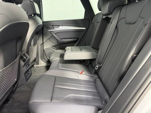 Used 2025 Audi Q5 2.0T Premium w/ Convenience Plus Package AWD/4WD image 25