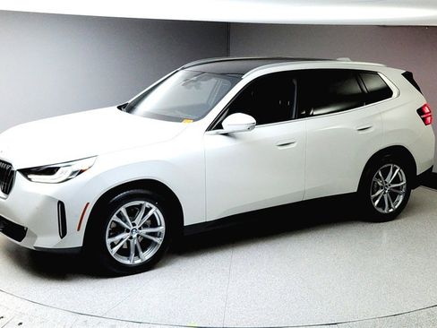 Used 2025 BMW X3 xDrive30i w/ Premium Package image 14