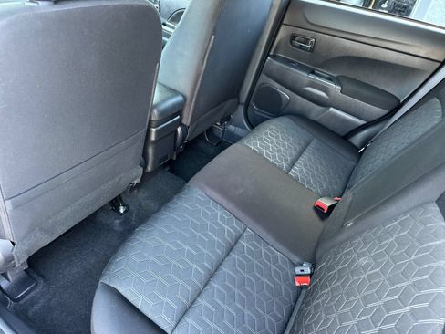 Used 2025 Mitsubishi Outlander Sport ES AWD/4WD image 11