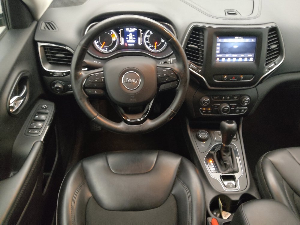 Used 2021 Jeep Cherokee Latitude Plus AWD/4WD image 22