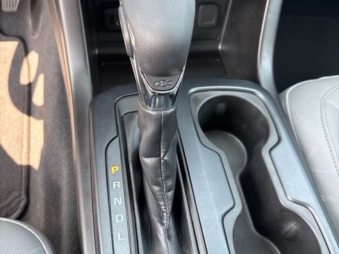 Used 2022 Chevrolet Colorado W/T RWD image 19