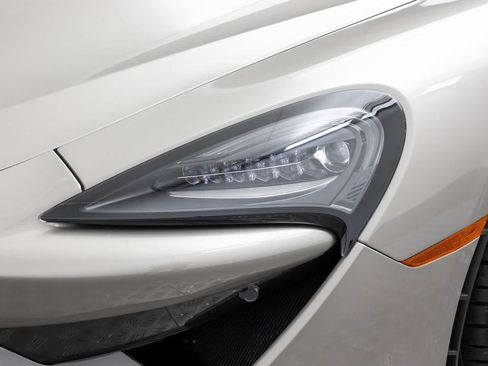 Used 2017 McLaren 570S Coupe RWD image 39