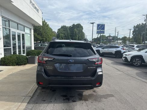 Certified 2025 Subaru Outback Premium AWD/4WD image 4