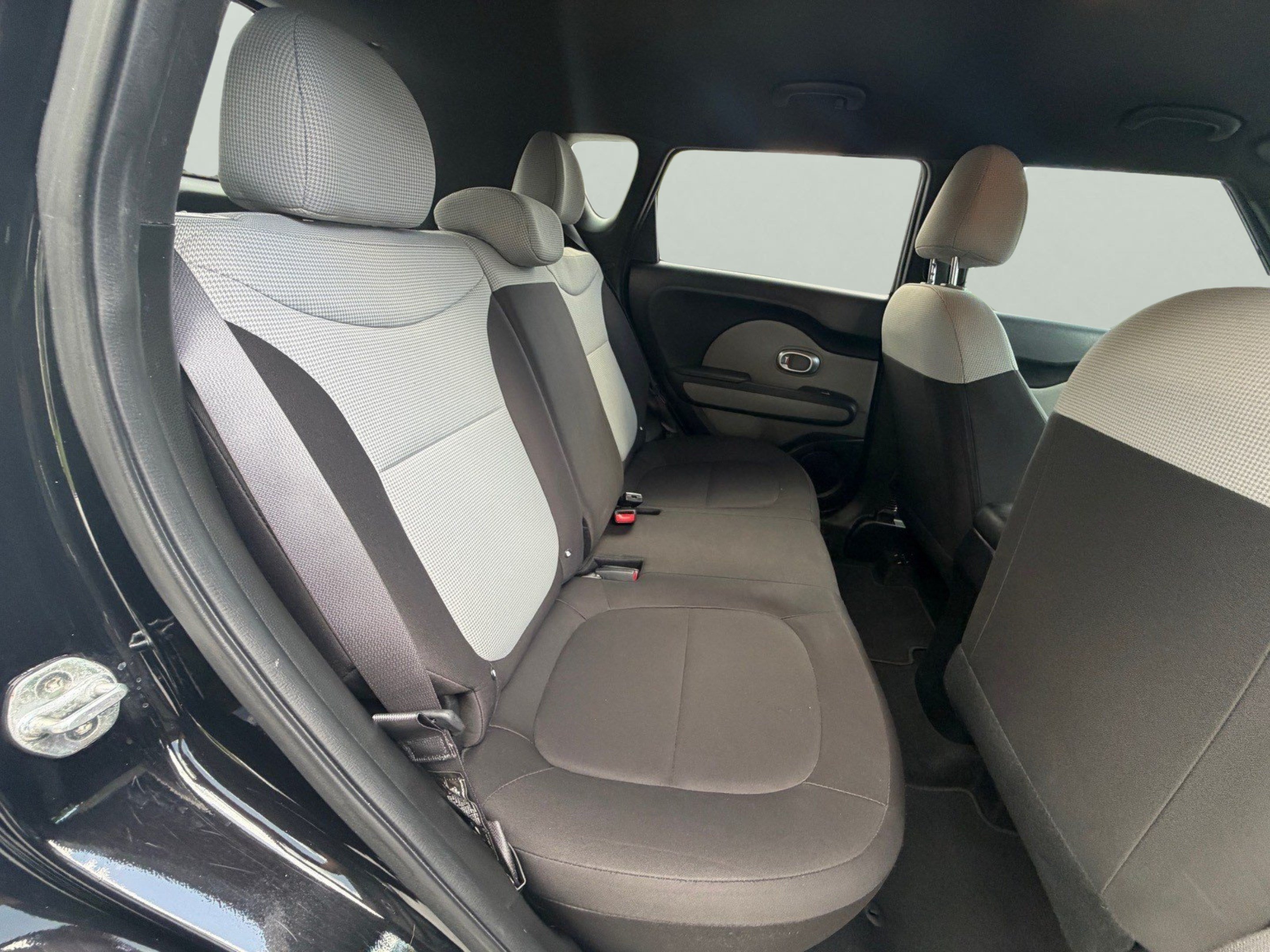 Used 2019 Kia Soul w/ Convenience Package FWD image 16