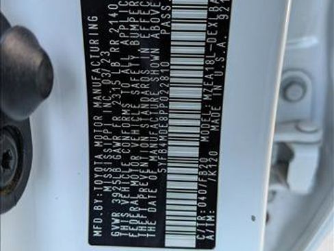 Certified 2023 Toyota Corolla LE image 23