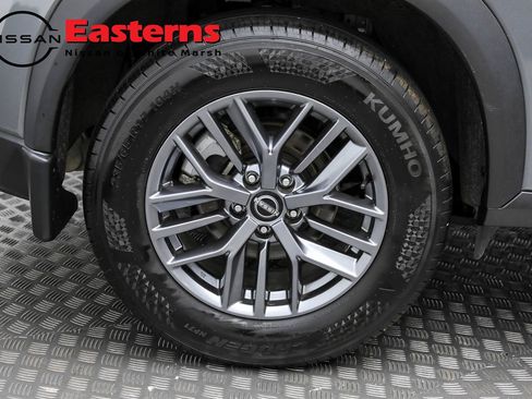 Used 2023 Nissan Rogue S image 41