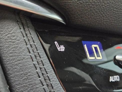 New 2025 Cadillac XT6 Luxury image 21