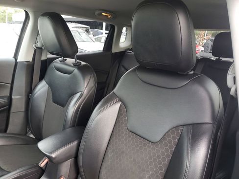 Used 2021 Jeep Compass Altitude image 16