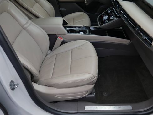 Used 2022 Lincoln Corsair Reserve w/ Equipment Group 201A image 21