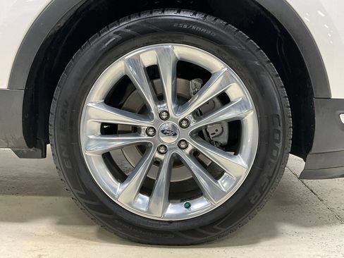 Used 2019 Ford Explorer Limited FWD image 12