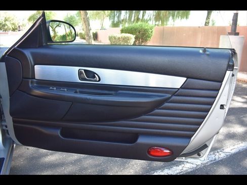 Used 2004 Ford Thunderbird RWD image 26