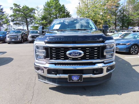 Used 2025 Ford F350 Lariat w/ Lariat Ultimate Package AWD/4WD image 2