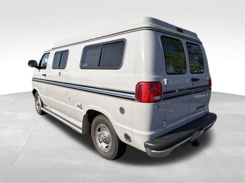 Used 2001 Dodge B2500 RWD image 5