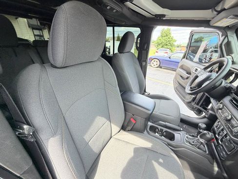 Used 2024 Jeep Wrangler Unlimited w/ Convenience Group AWD/4WD image 44