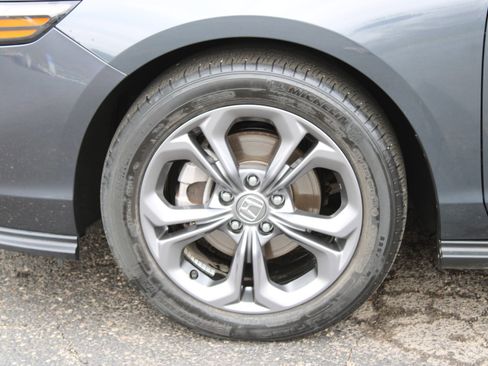 Used 2023 Honda Accord EX image 11