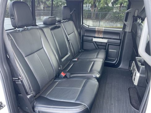 Used 2019 Ford F150 Lariat image 27