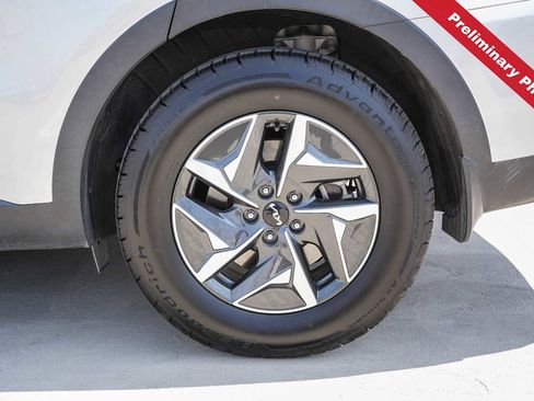 Used 2022 Kia Sorento S FWD image 11